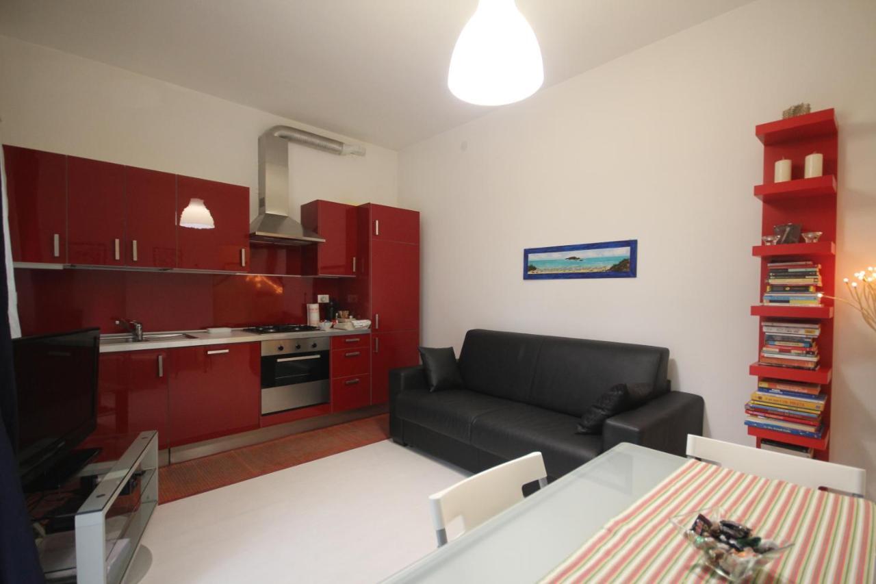 Villa Savina appartamenti Riccione Esterno foto